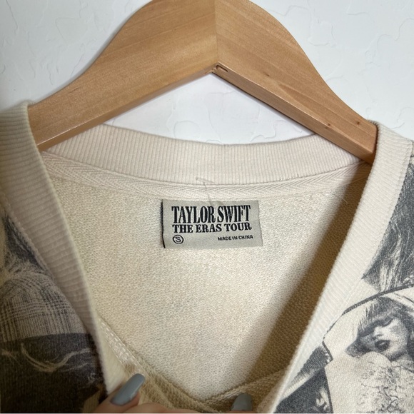 Taylor Swift The Eras Tour Crewneck Sweatshirt - Picture 4 of 6